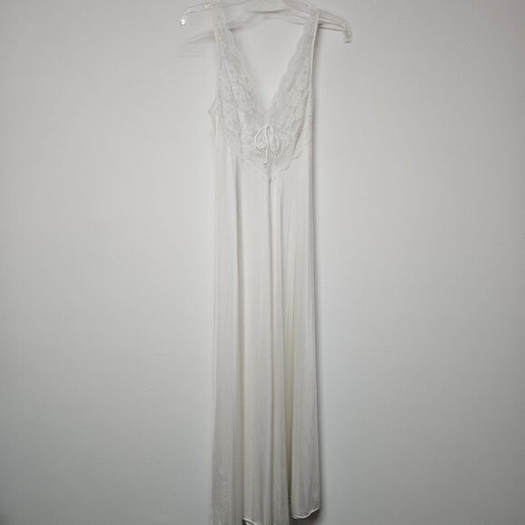Vintage OLGA Nightgown And Robe Set Size PETITE - Picture 7 of 11